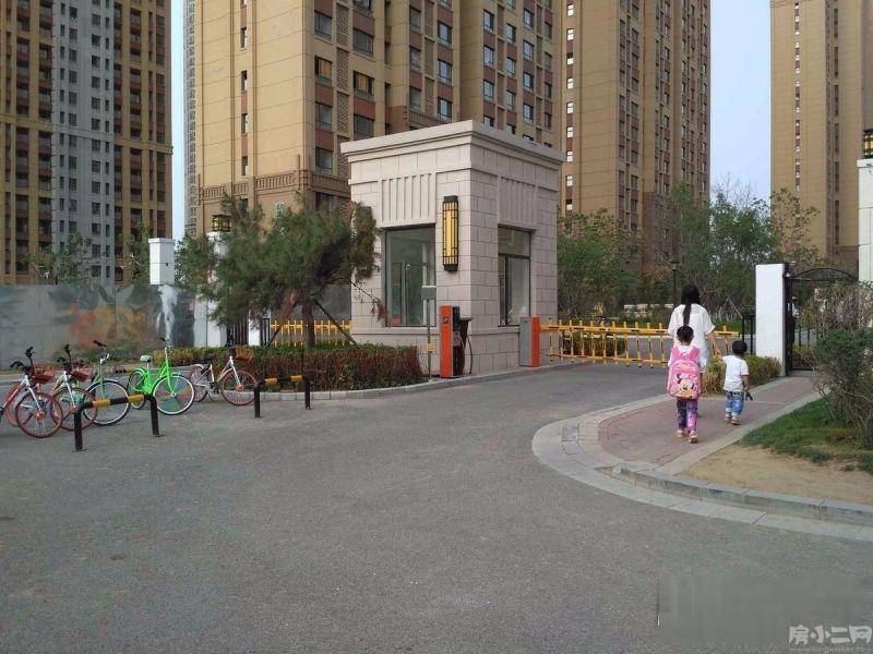三盛颐景御园,南北,100平,60万,三室两厅一卫,雨田