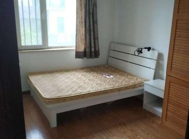 云峰街地铁口 精装修 月付房租 家电齐全 可做饭