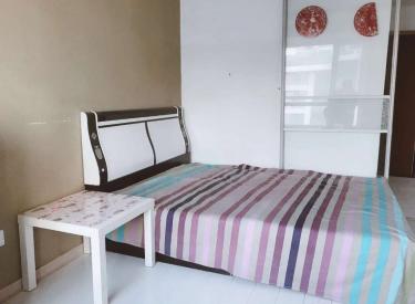 云峰地铁青年居易 精装小户型 包采暖物业 家具家电齐全
