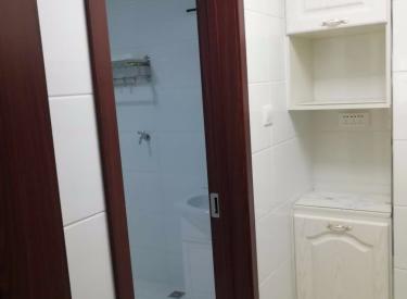 上实城开中心 1室 0厅 1卫 93㎡