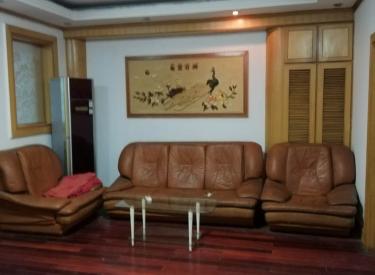 沈辽东路42甲(八一小区) 3室 2厅 1卫 110㎡