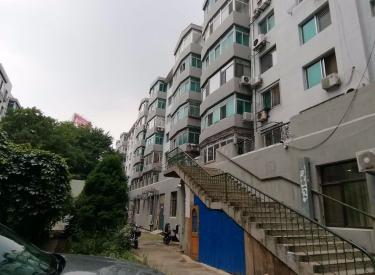 宏达新村 3室 2厅 2卫 156㎡