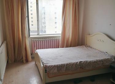 红巾小区 3室 0厅 1卫 70㎡