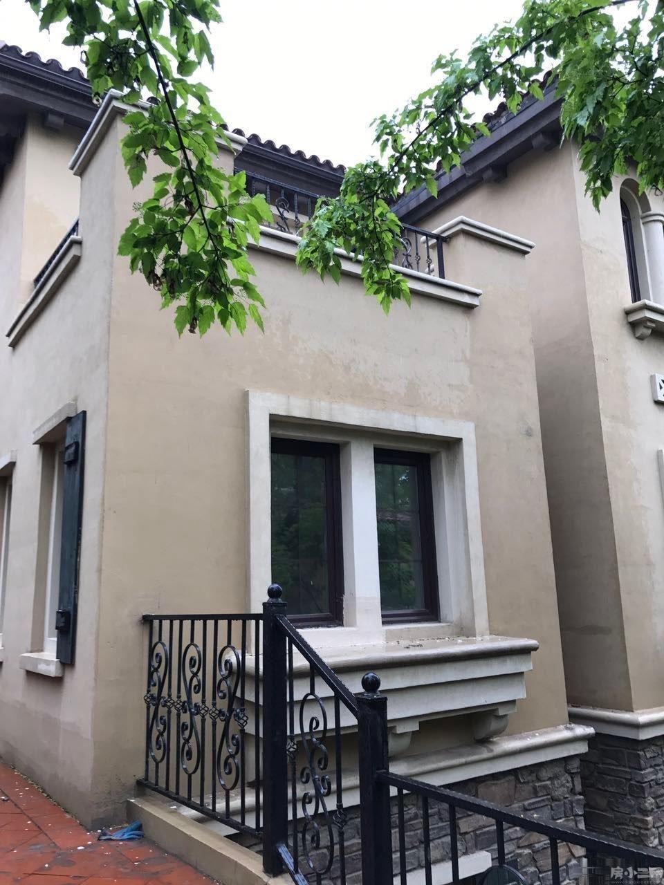 沈北棋盘山龙湖滟澜山别墅5室3厅4卫