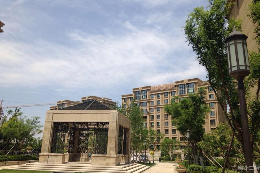 丁香湖板块,十号线地铁口旁,两室标准户型_沈阳美的城二手房_2室2厅87