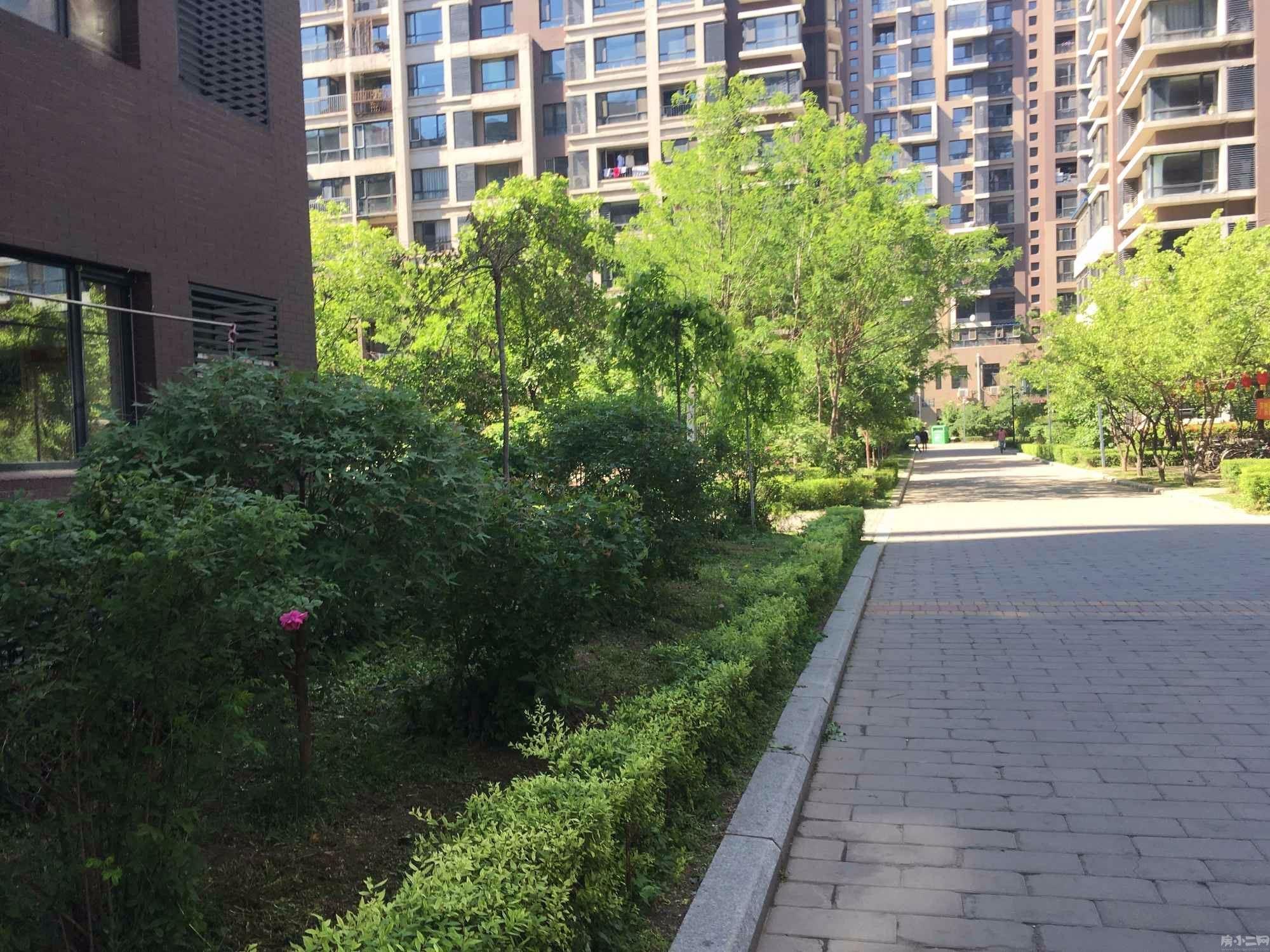 西向铁西广场万象汇对面伯伦时代精装应昌小学拎包即