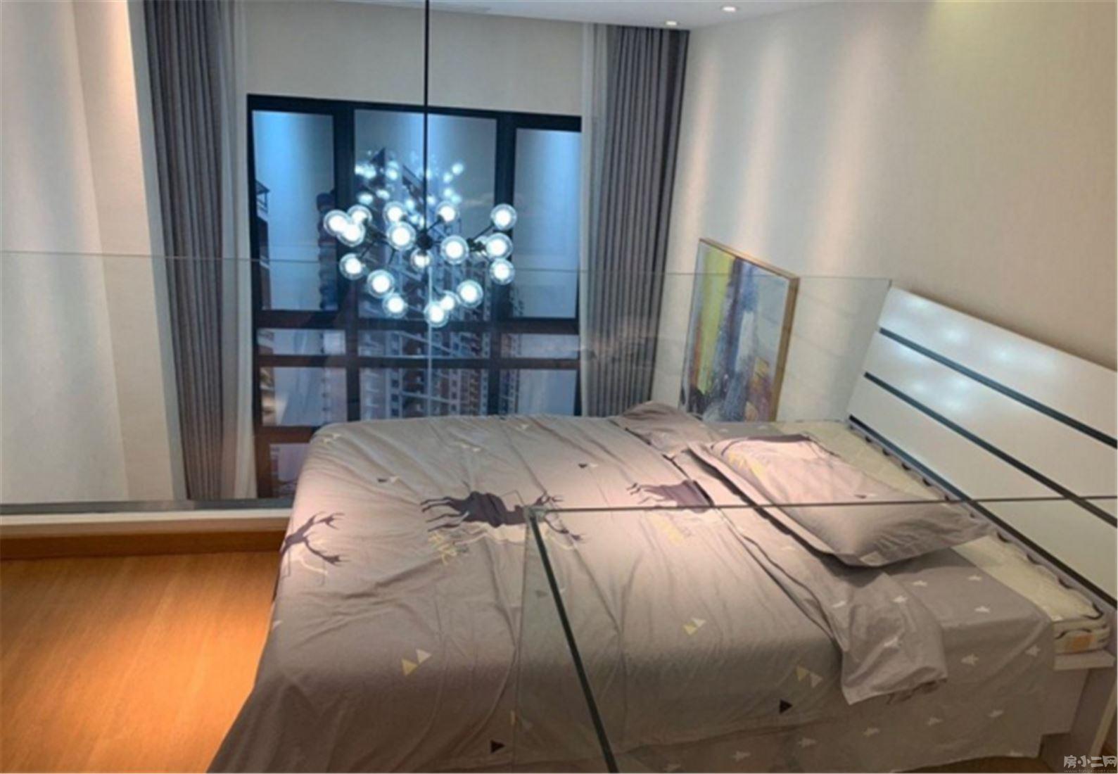 国瑞城新房 不限购网红loft复式!共两层!实得面积100多