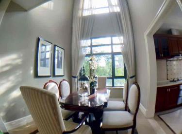 宏发天琴湾 5室3厅3卫230㎡