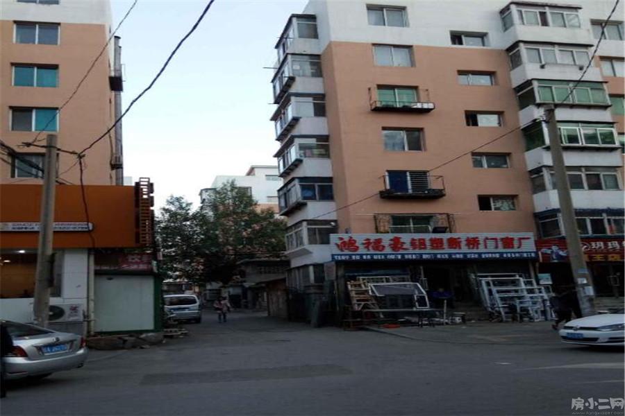 南三小区