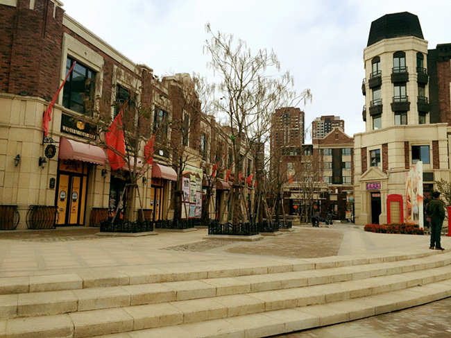 沈阳房产网 资讯 楼盘动态    金地艺境位于新立堡桥东侧,北侧紧邻