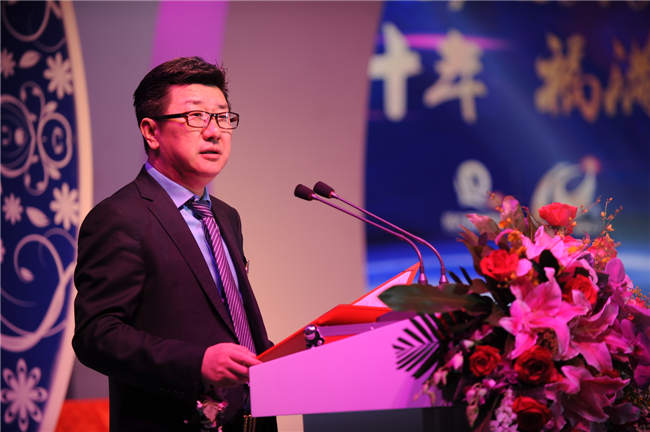 恒大集团辽宁公司董事长甄立涛在致辞中详尽讲述了恒大与辽宁十年