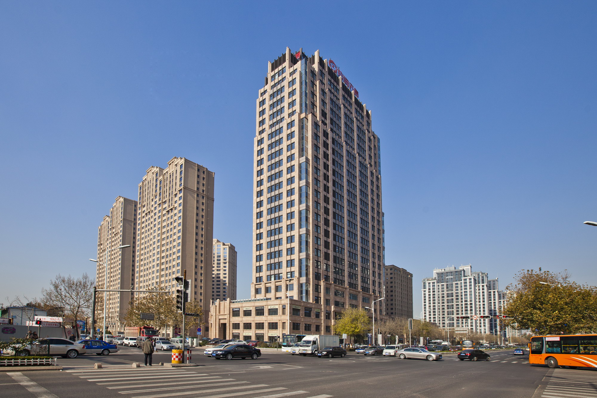 房市步入癫狂状态 a股应该长线布局机会